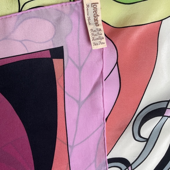 LOREDANO Women's Purple/Green Geometric Floral Leaf Silk LUXURY Scarf - Picture 5 of 9